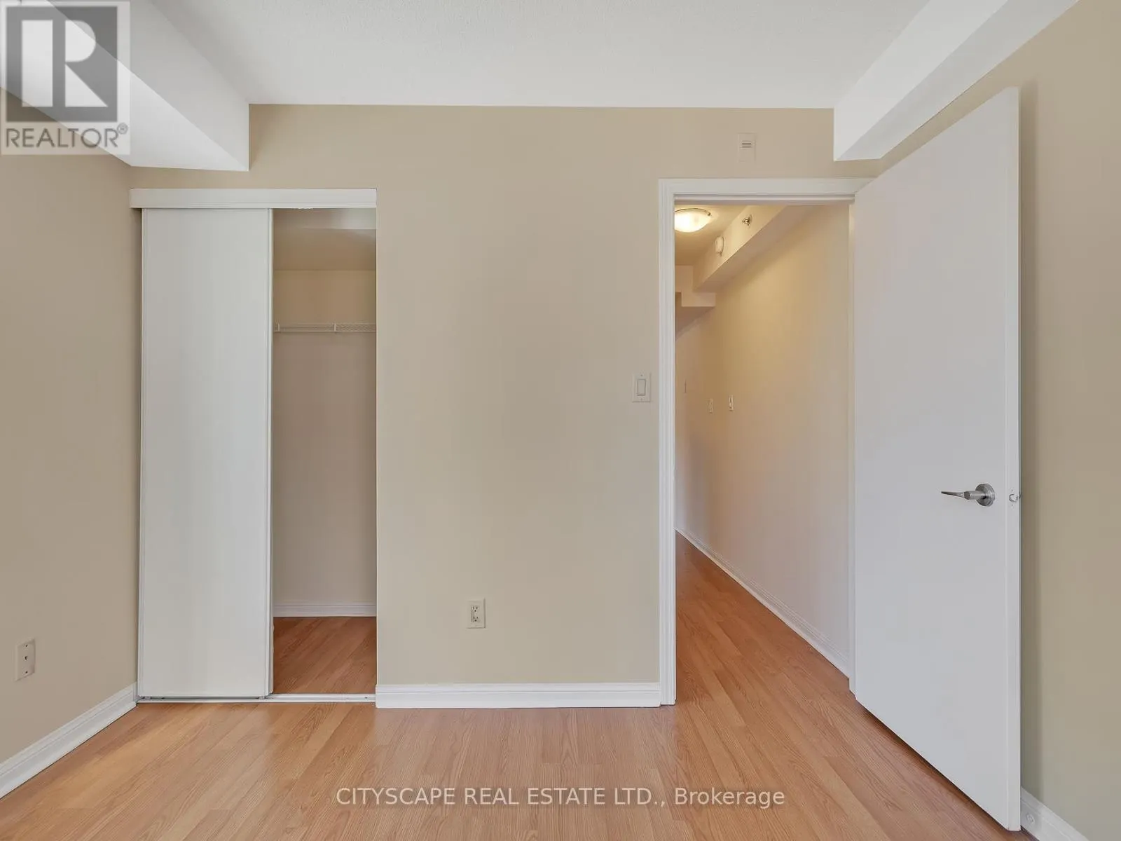 901 B - 16 LAIDLAW STREET