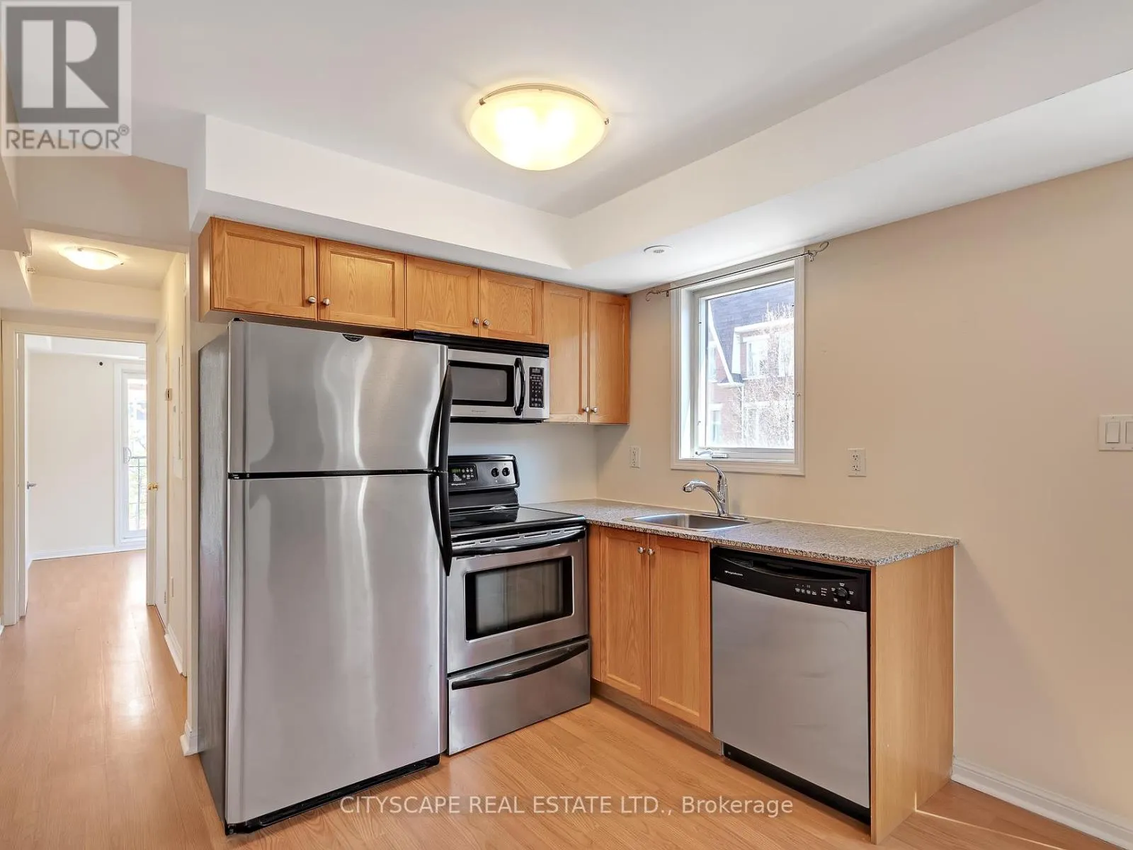 901 B - 16 LAIDLAW STREET