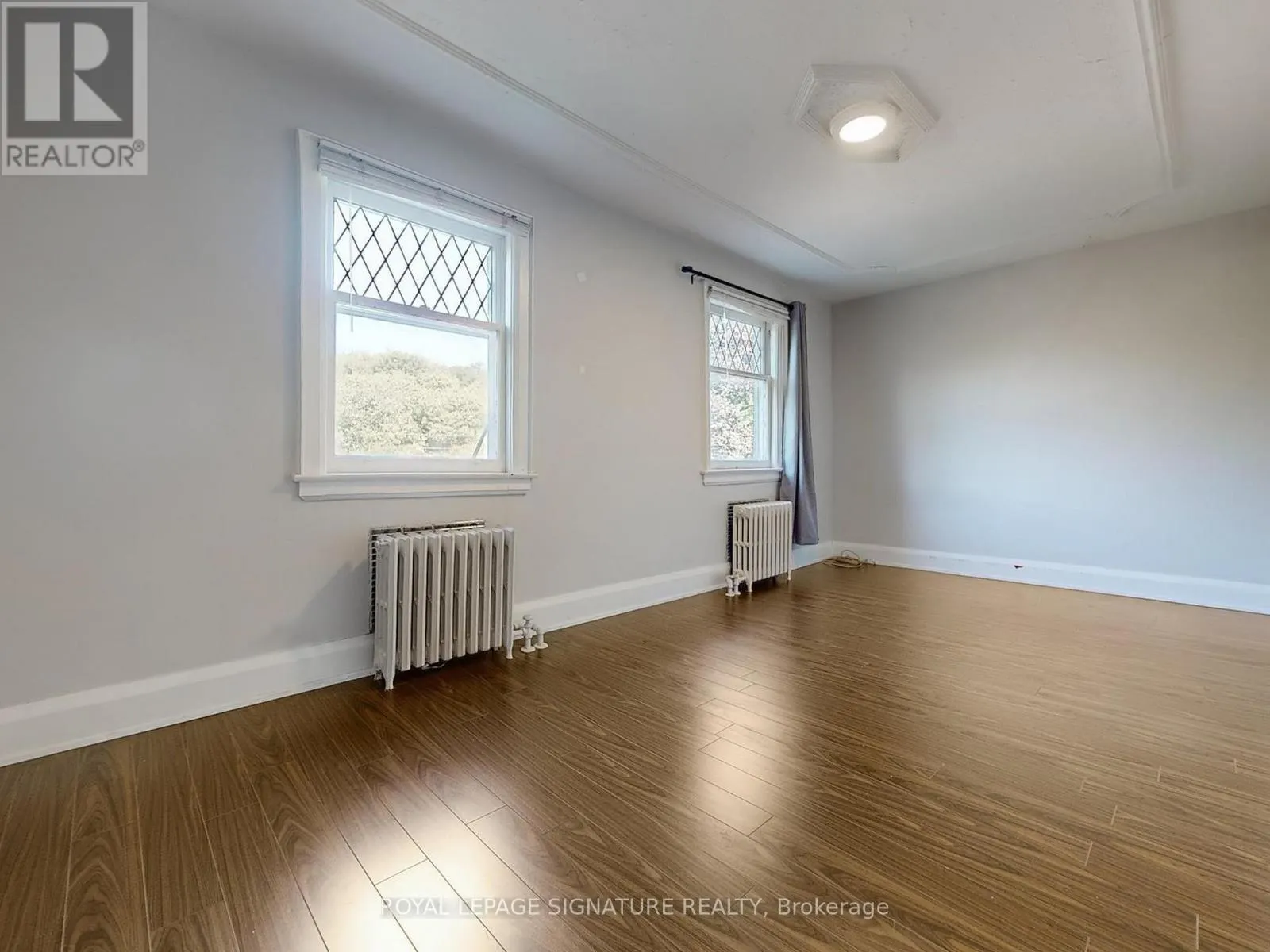 68 CASTLEWOOD ROAD