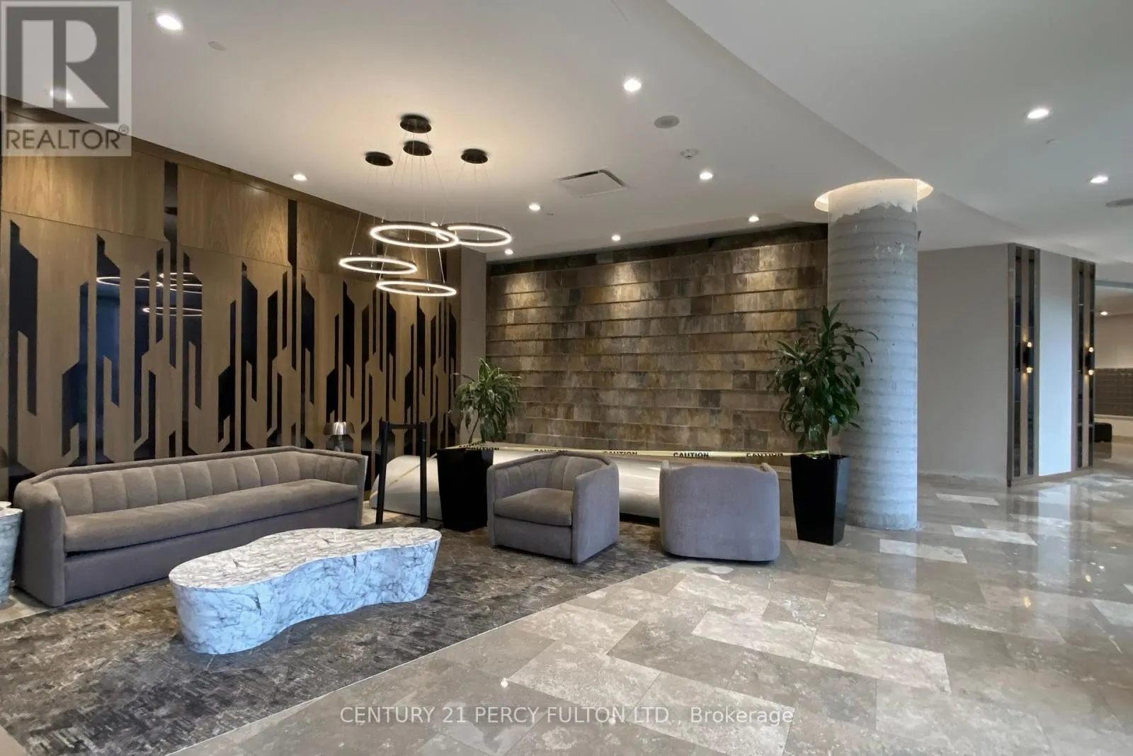 1008 - 5 NORTHTOWN WAY
