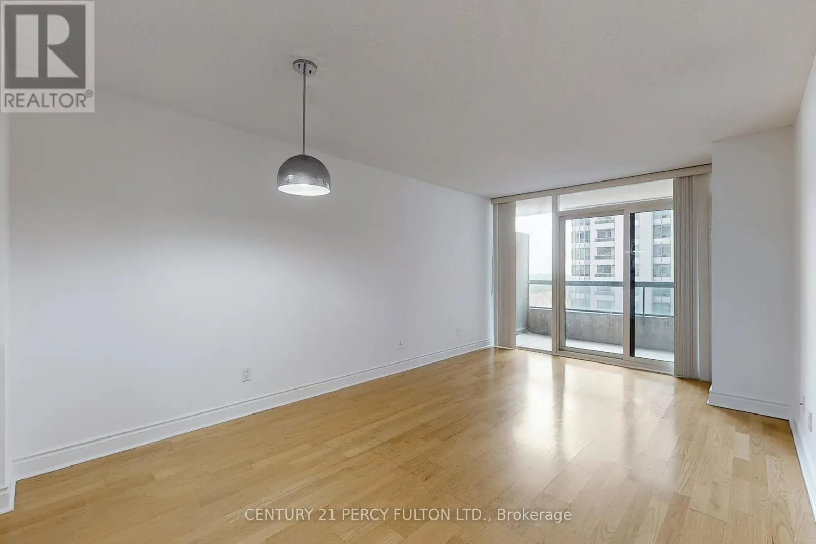 1008 - 5 NORTHTOWN WAY