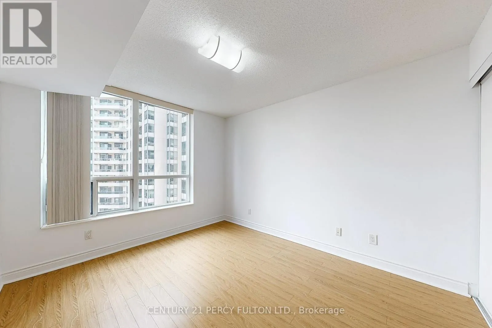 1008 - 5 NORTHTOWN WAY