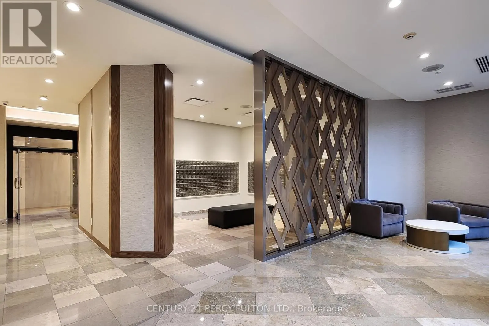 1008 - 5 NORTHTOWN WAY