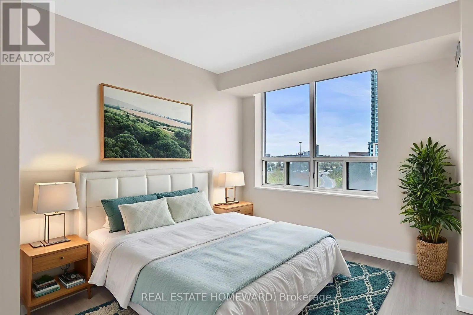 1006 - 215 WYNFORD DRIVE NE