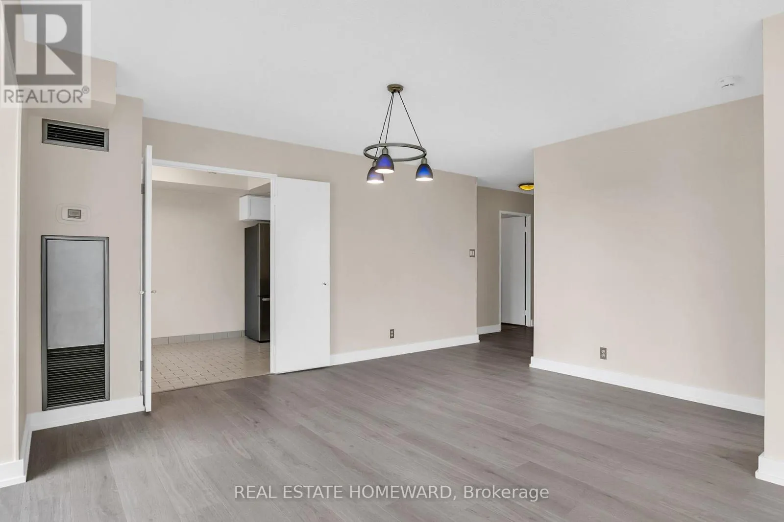 1006 - 215 WYNFORD DRIVE NE