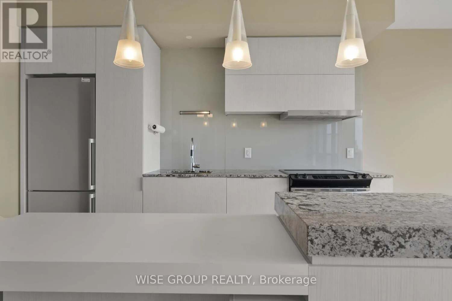 3202 - 101 CHARLES STREET E