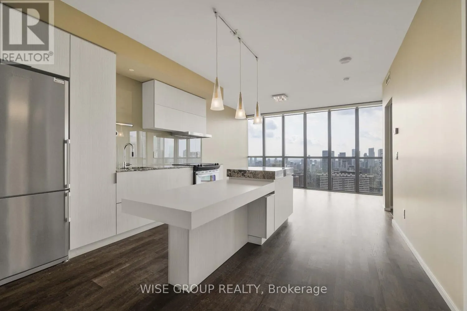 3202 - 101 CHARLES STREET E