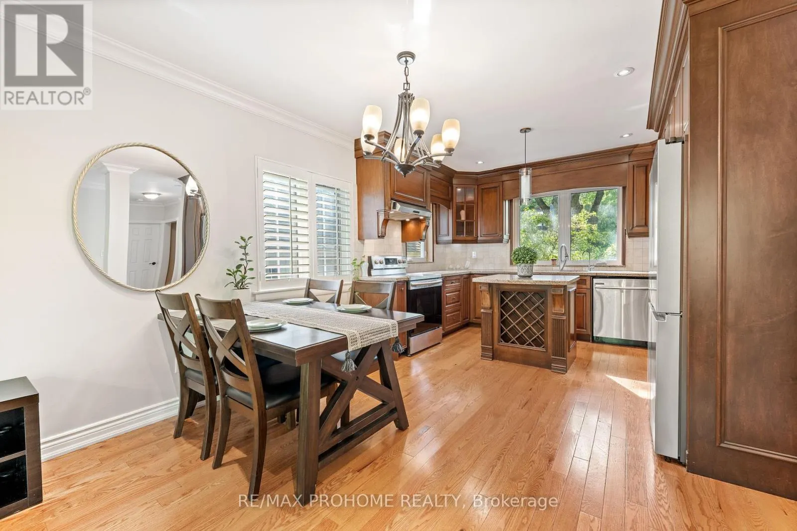 39 ADDISON CRESCENT