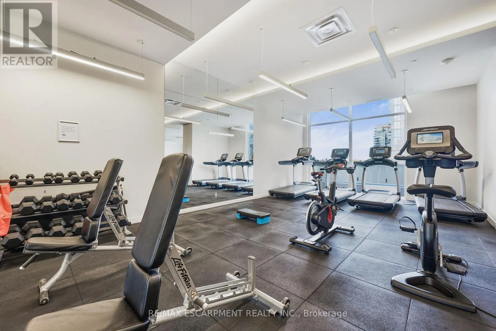 1006 - 5180 YONGE STREET
