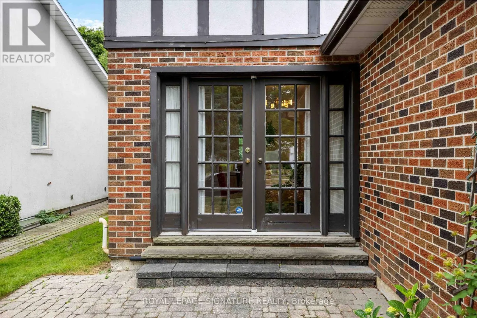 25 HARLINGTON ROAD