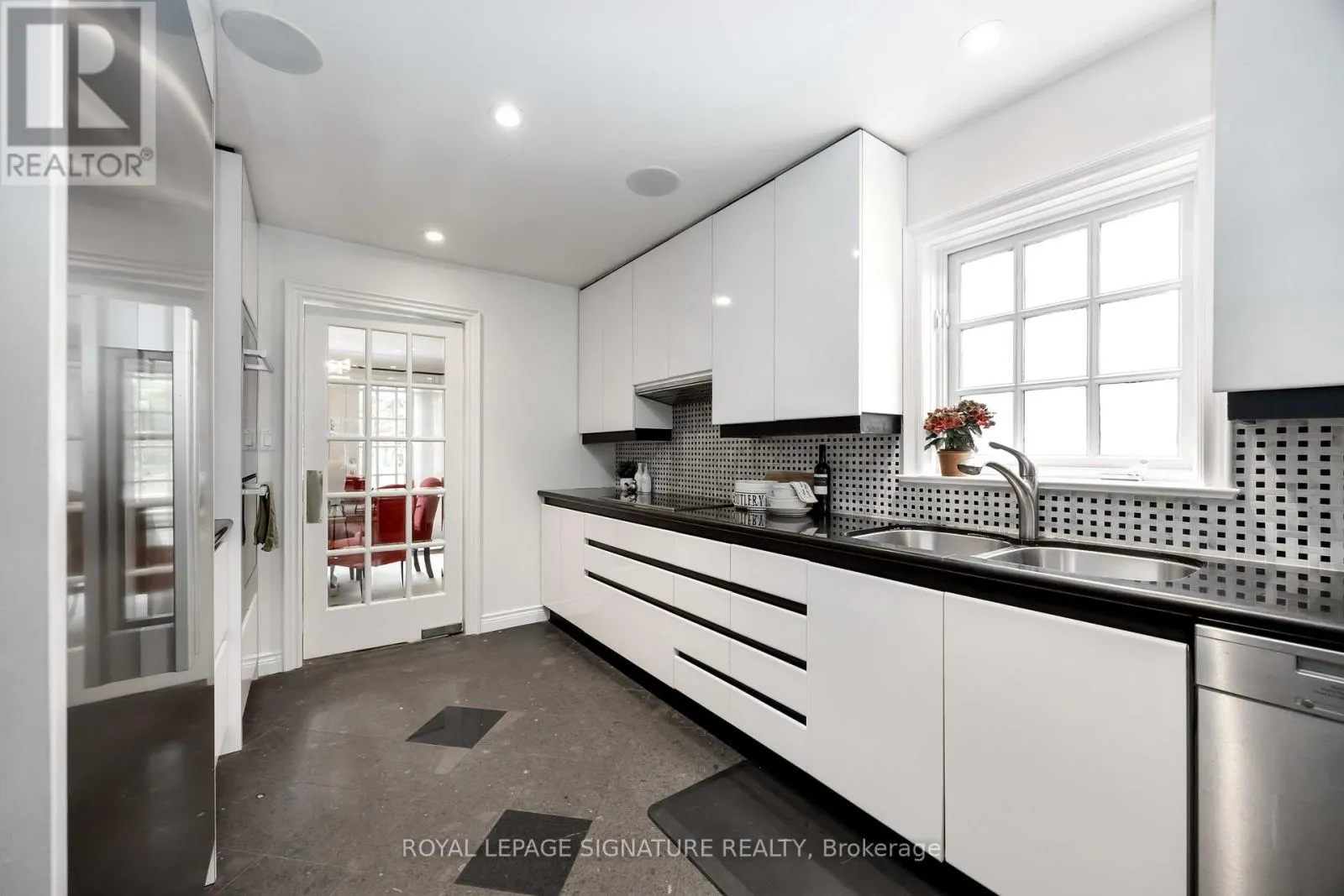 25 HARLINGTON ROAD