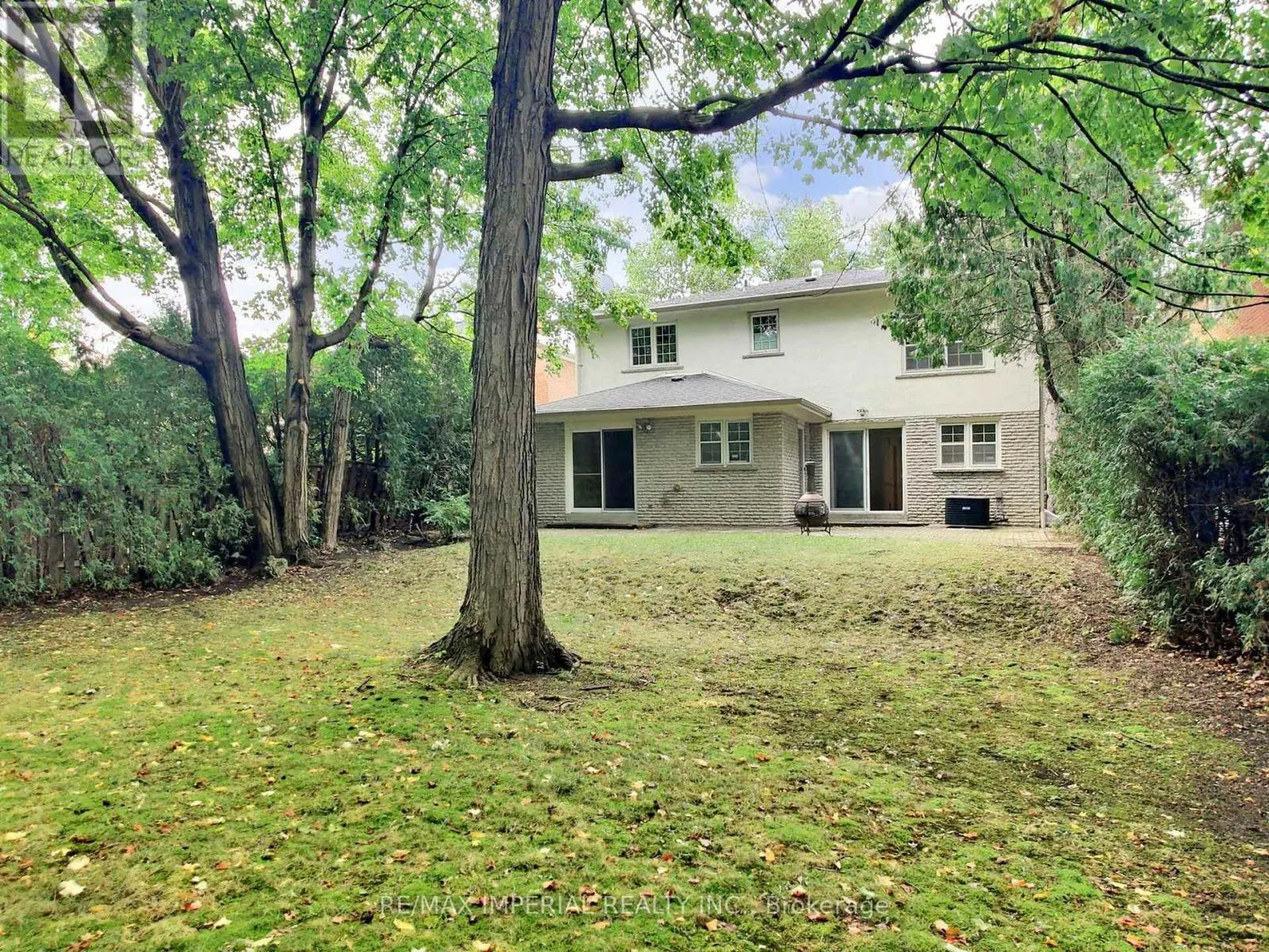 5 CREEKSIDE ROAD
