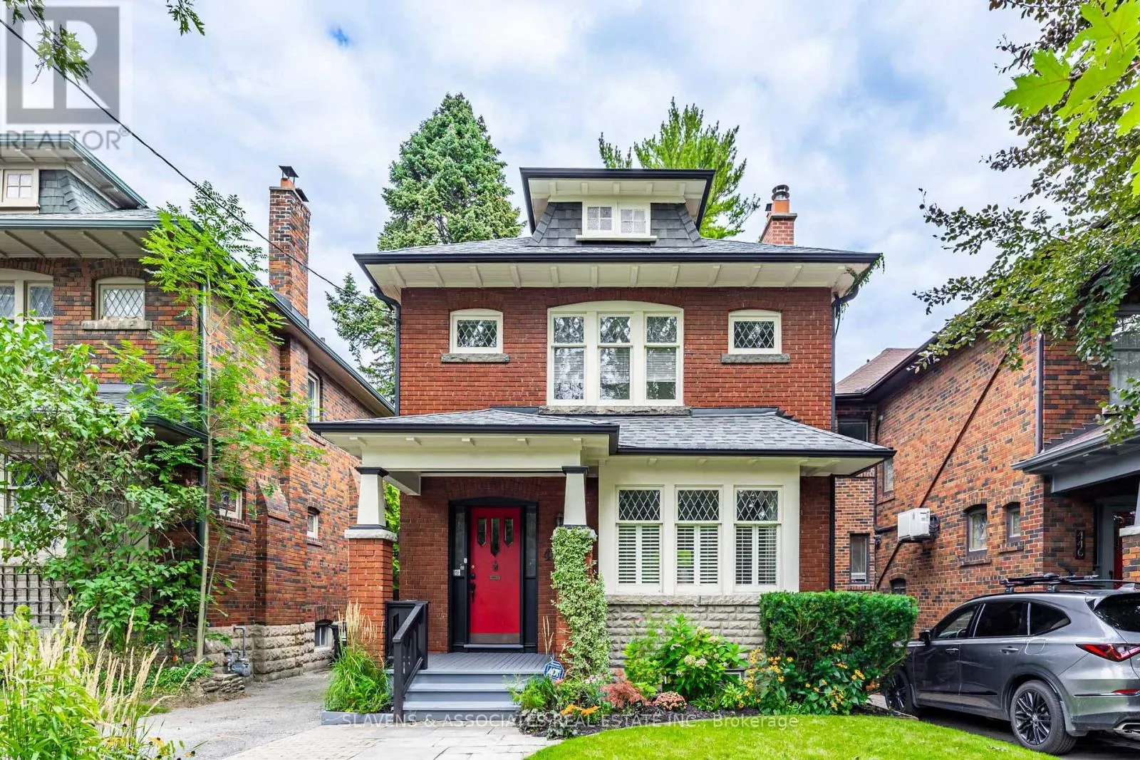 450 BRIAR HILL AVENUE