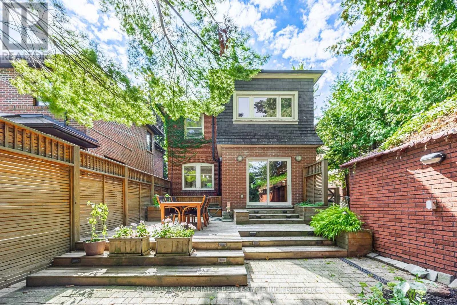 450 BRIAR HILL AVENUE