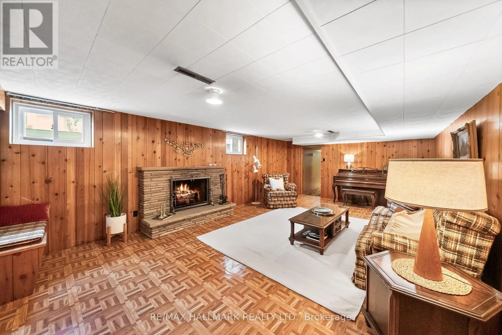 232 NEWTON DRIVE