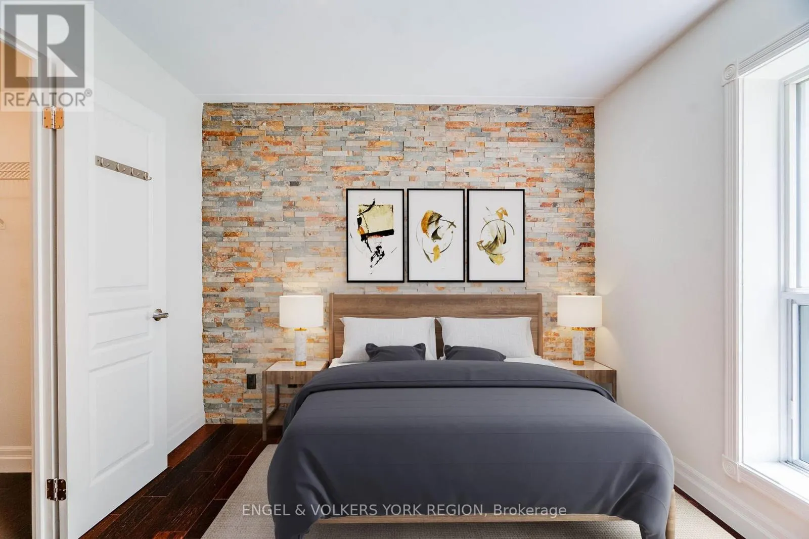 203 - 1174 YONGE STREET