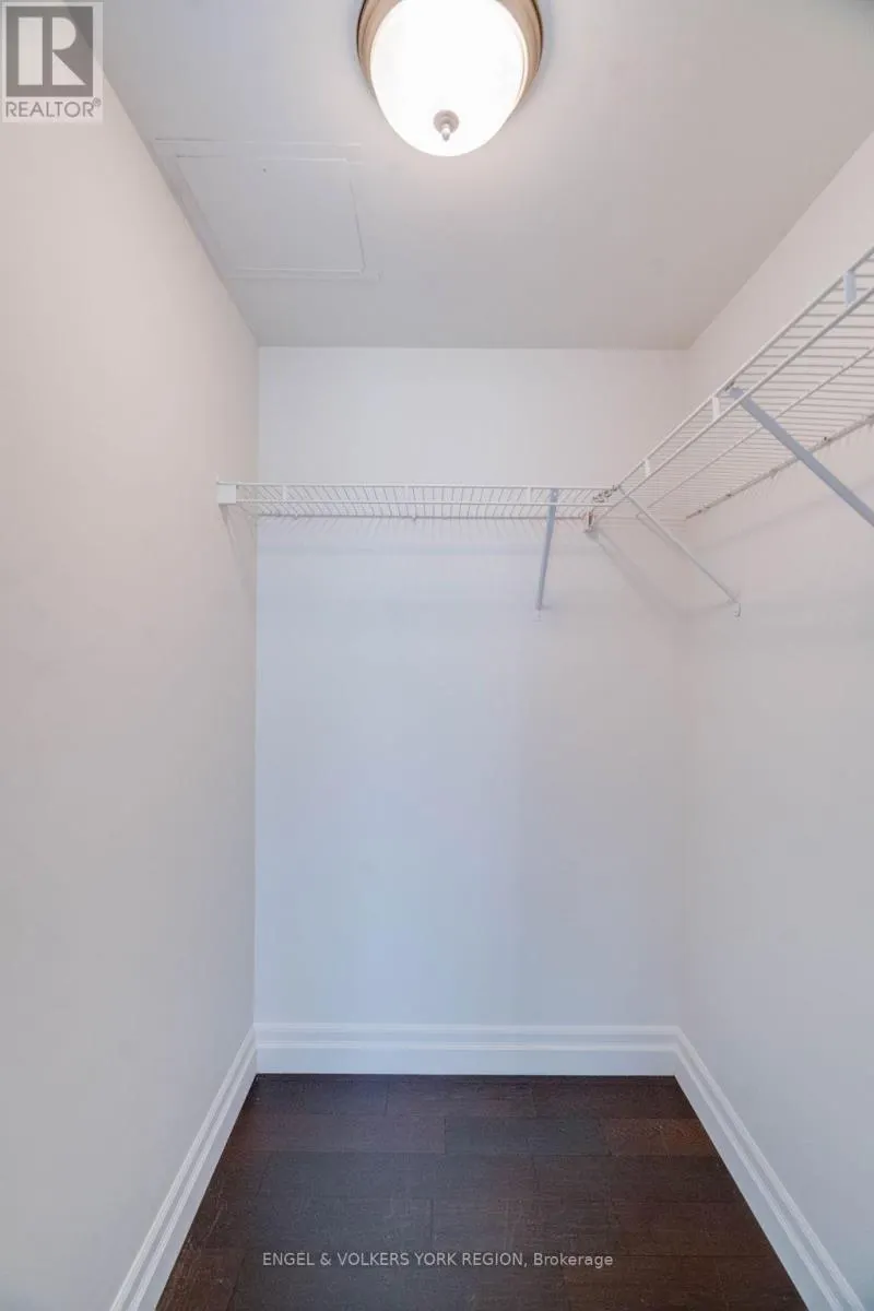 203 - 1174 YONGE STREET
