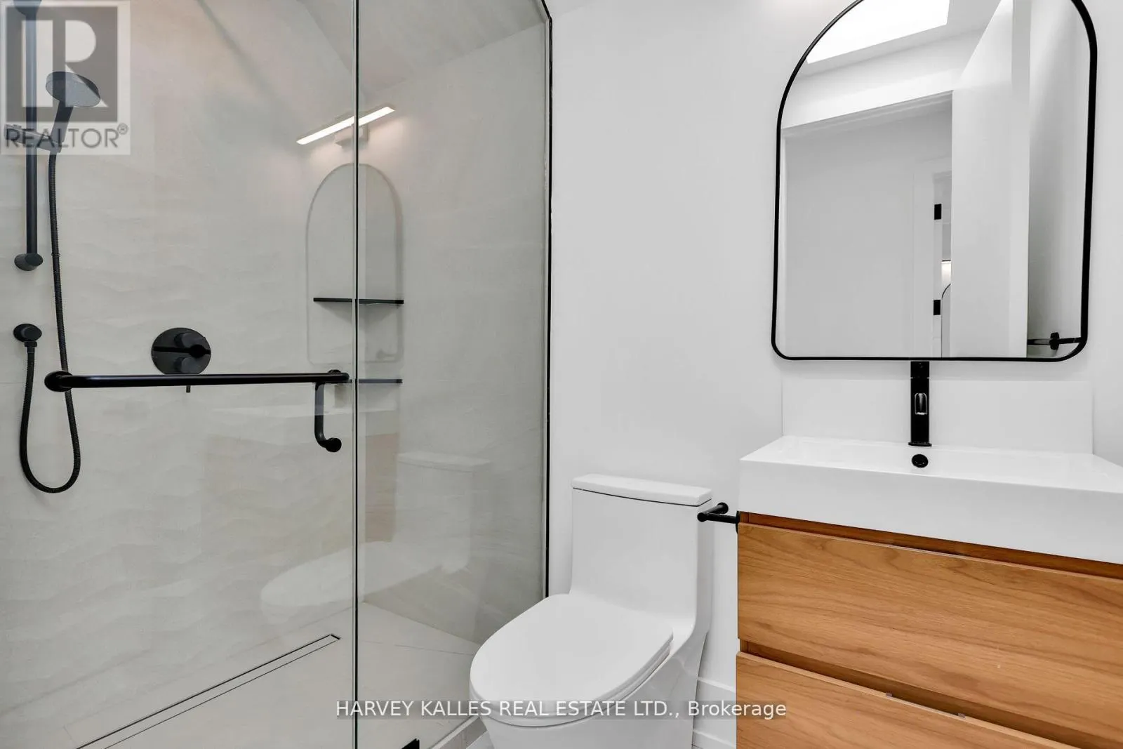 171 BELSIZE DRIVE