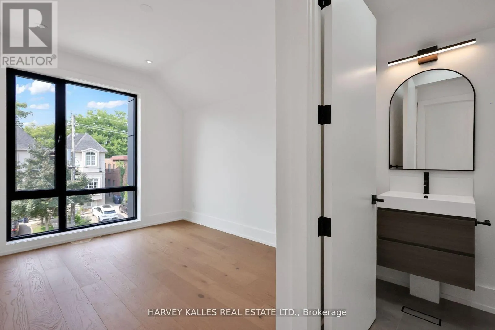 171 BELSIZE DRIVE