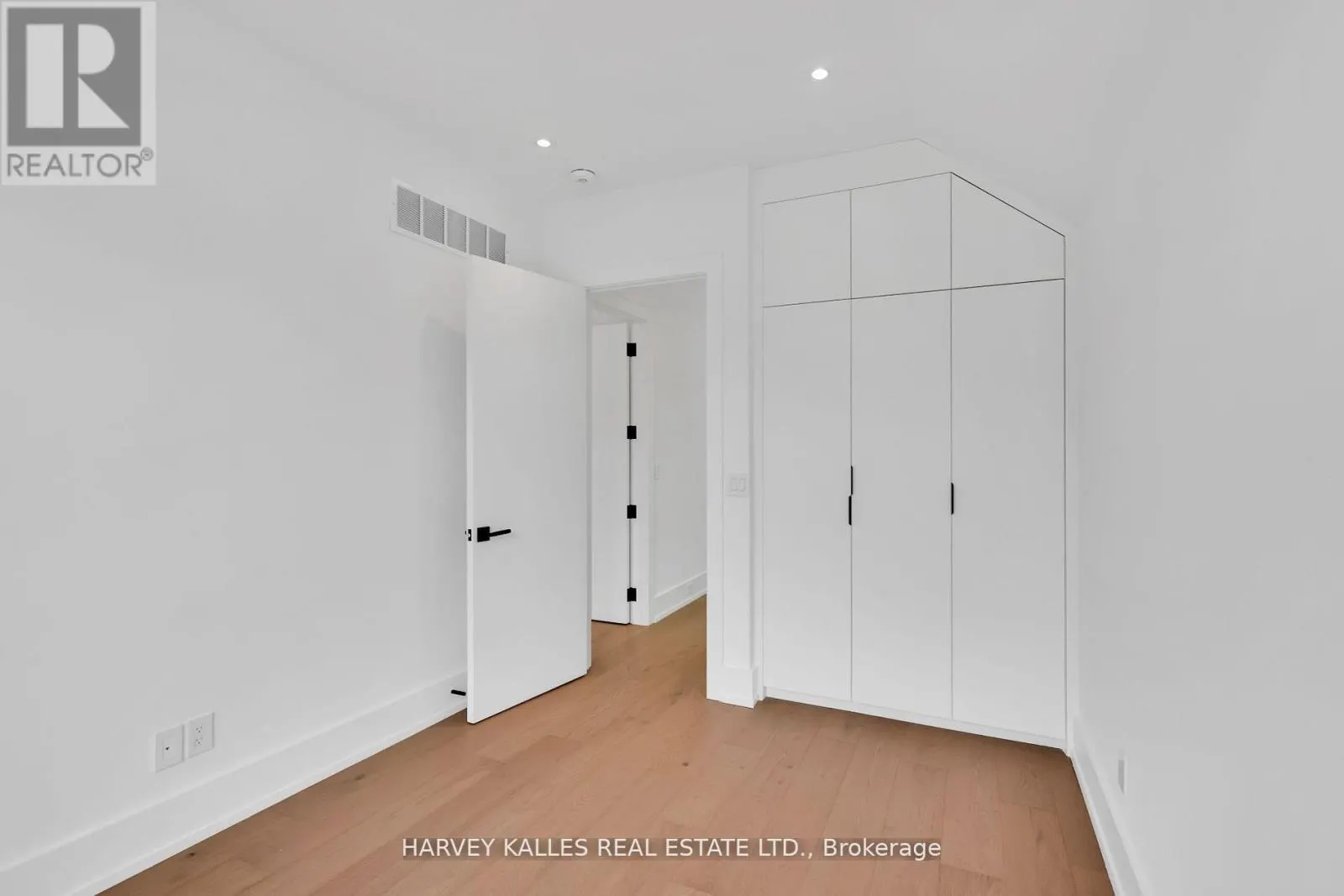 171 BELSIZE DRIVE