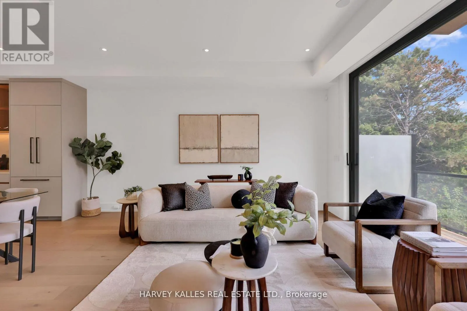 171 BELSIZE DRIVE