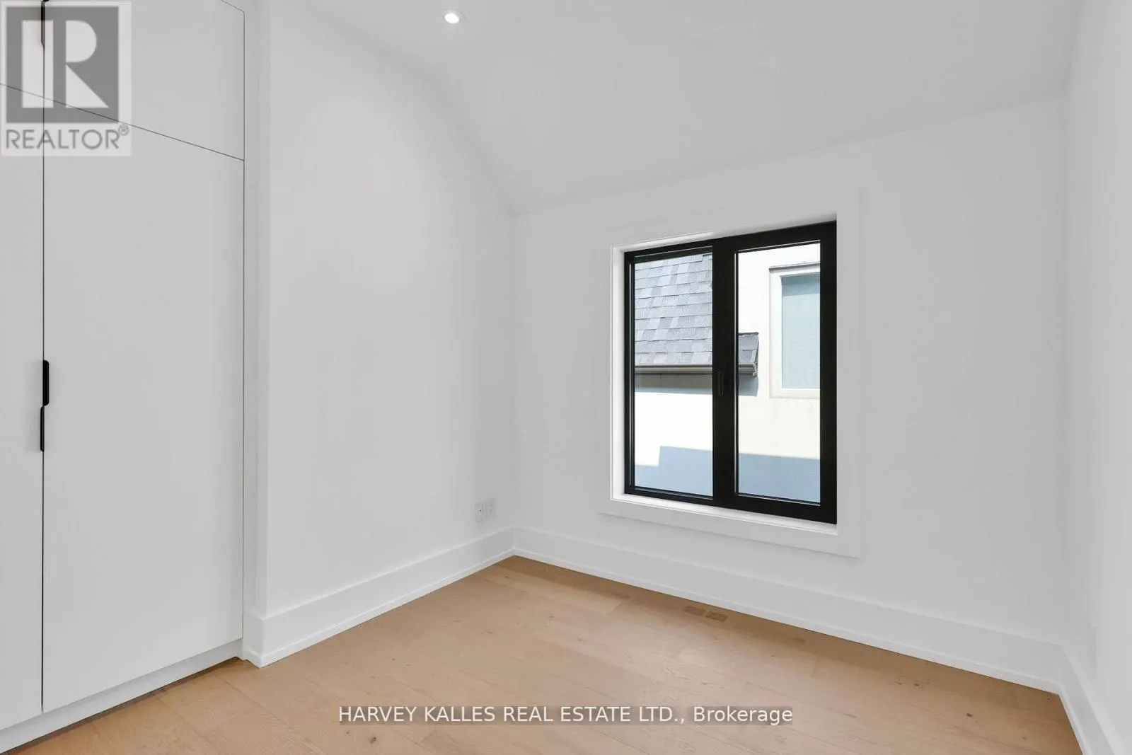 171 BELSIZE DRIVE