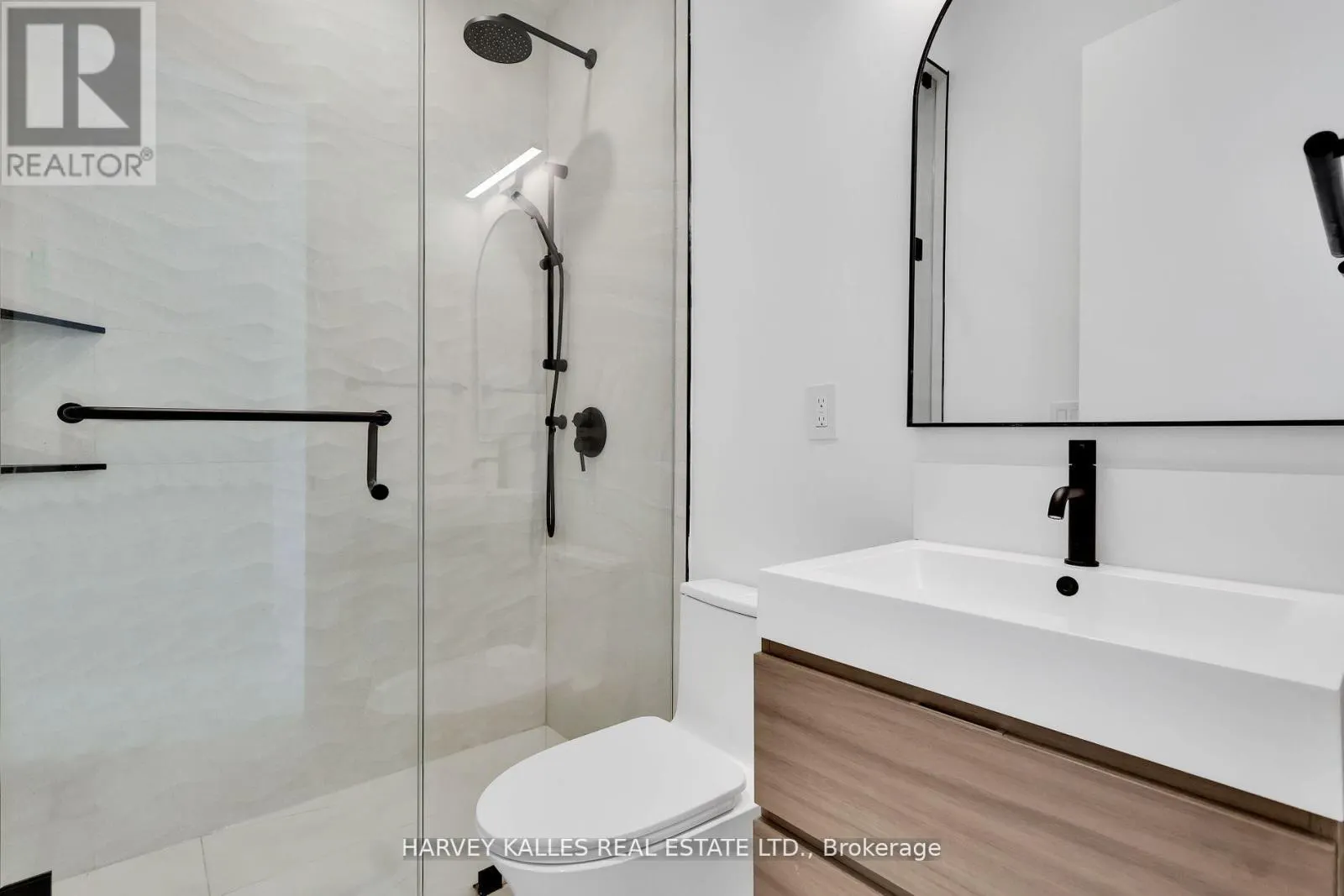 171 BELSIZE DRIVE
