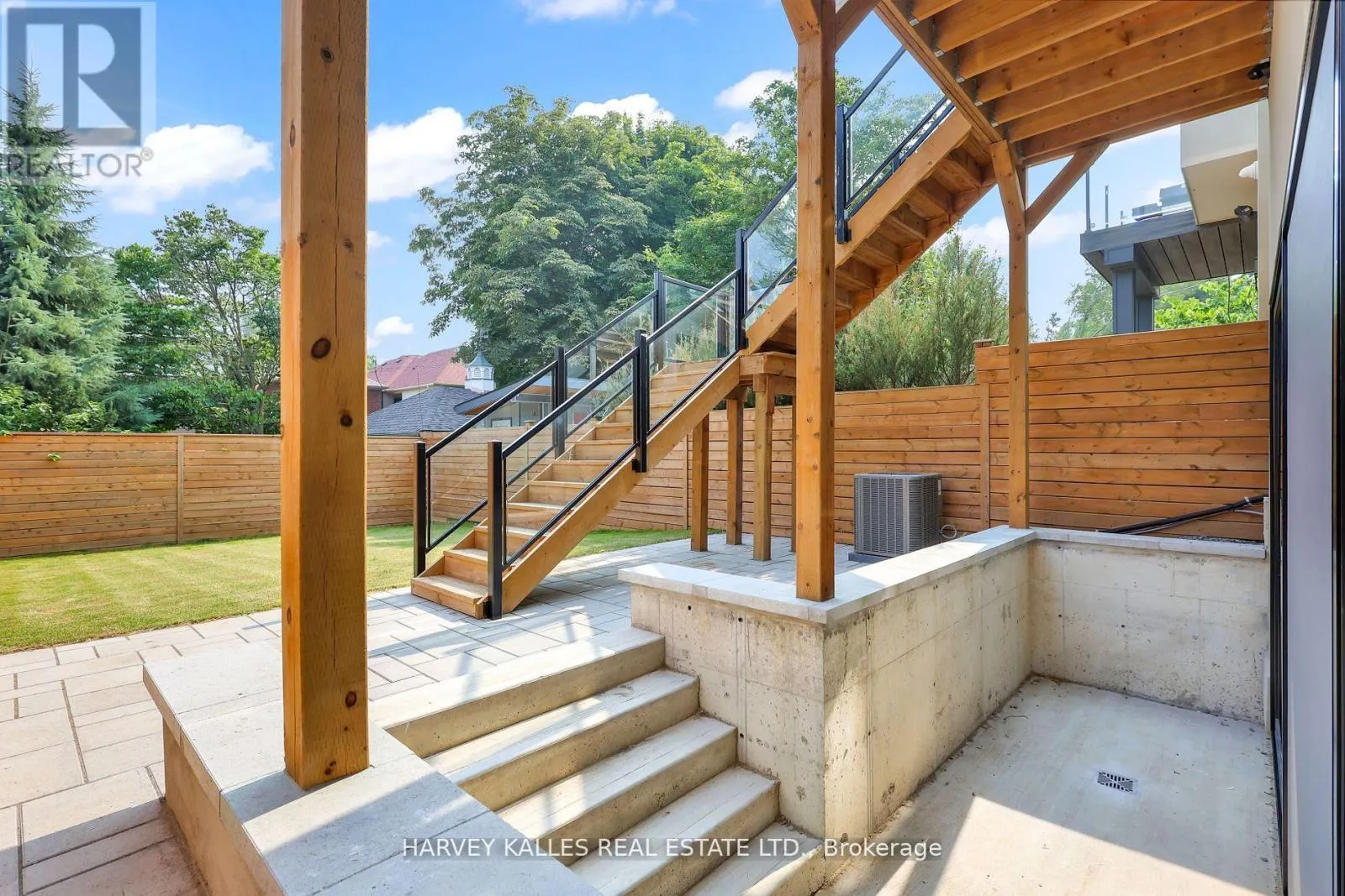 171 BELSIZE DRIVE