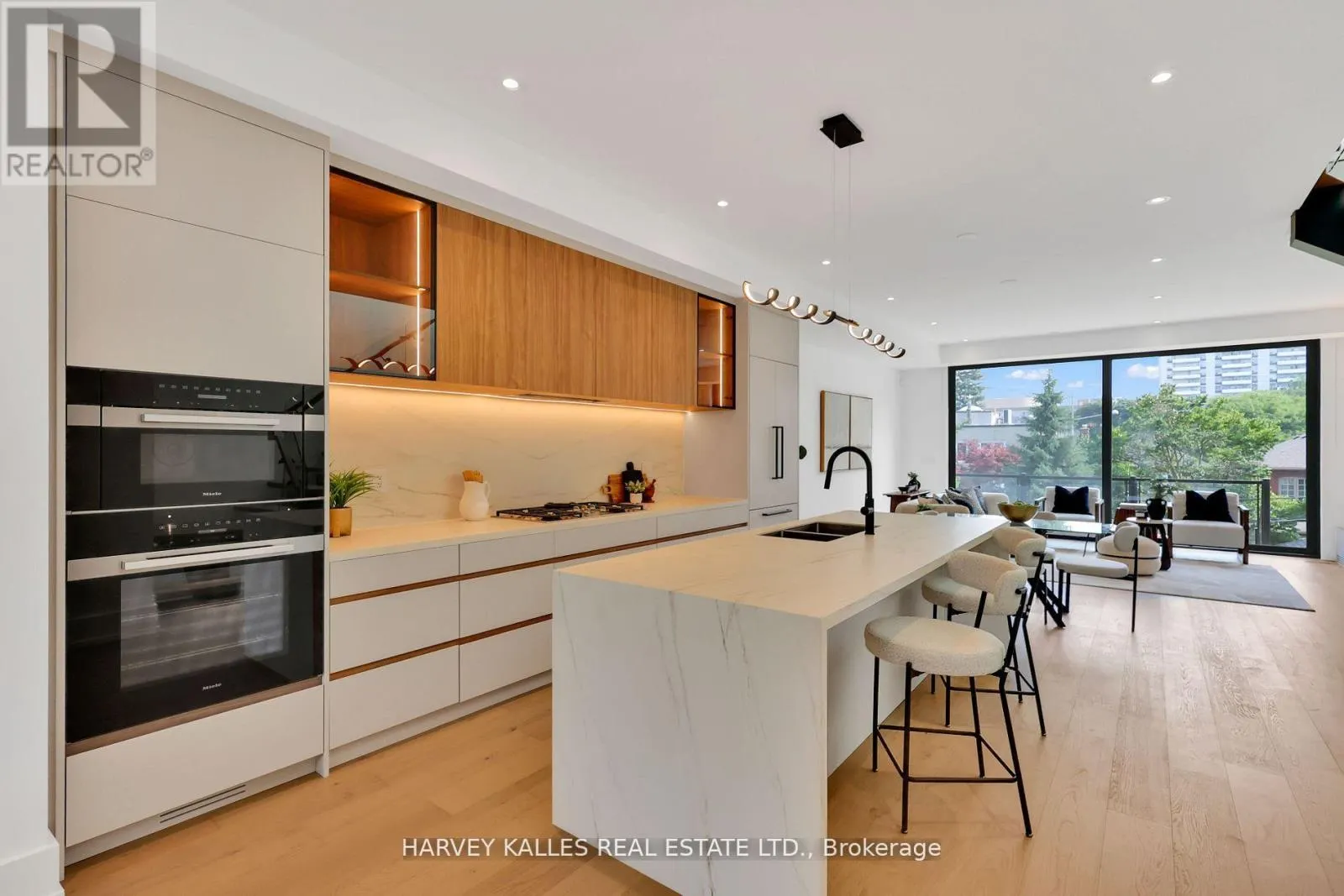 171 BELSIZE DRIVE