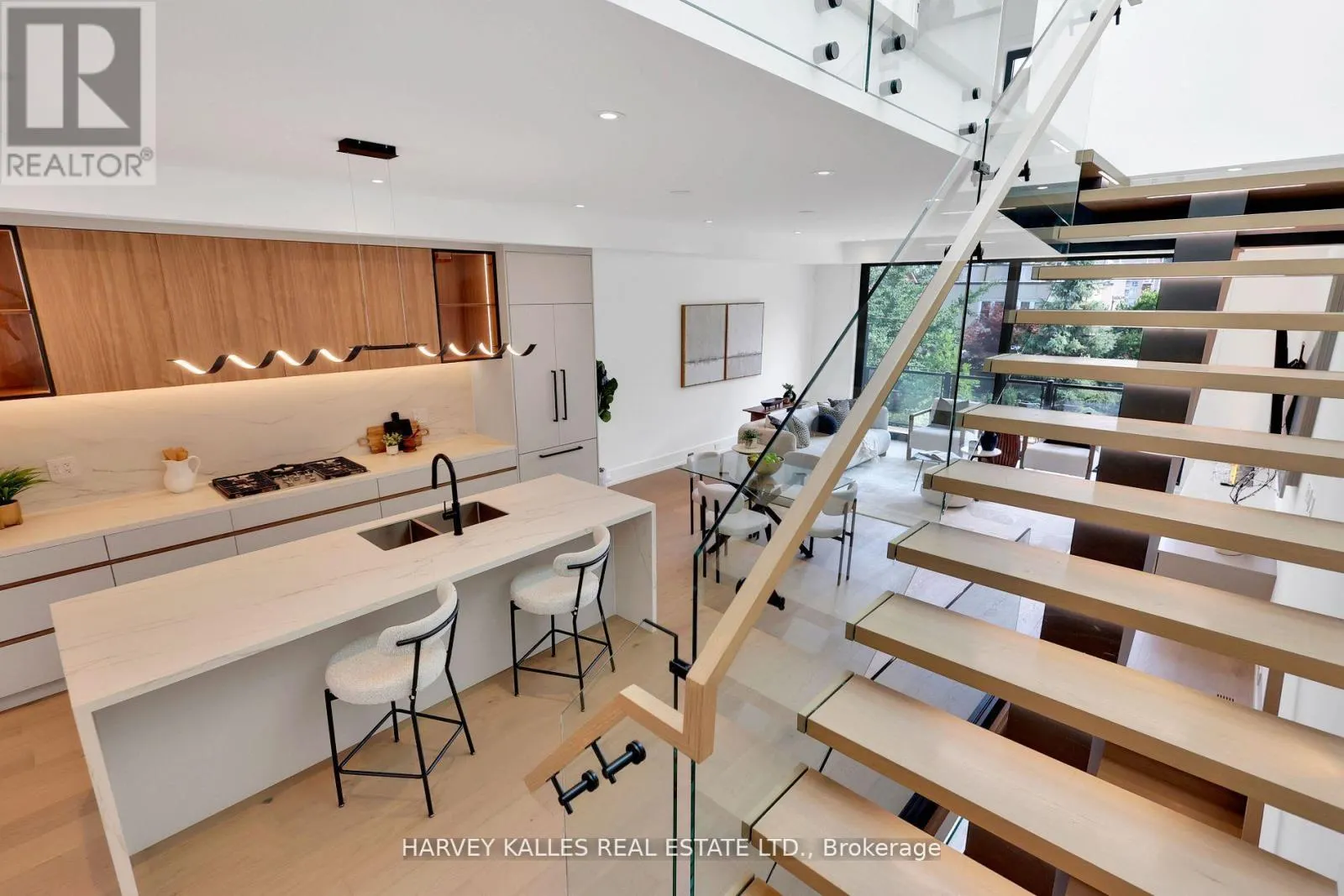 171 BELSIZE DRIVE