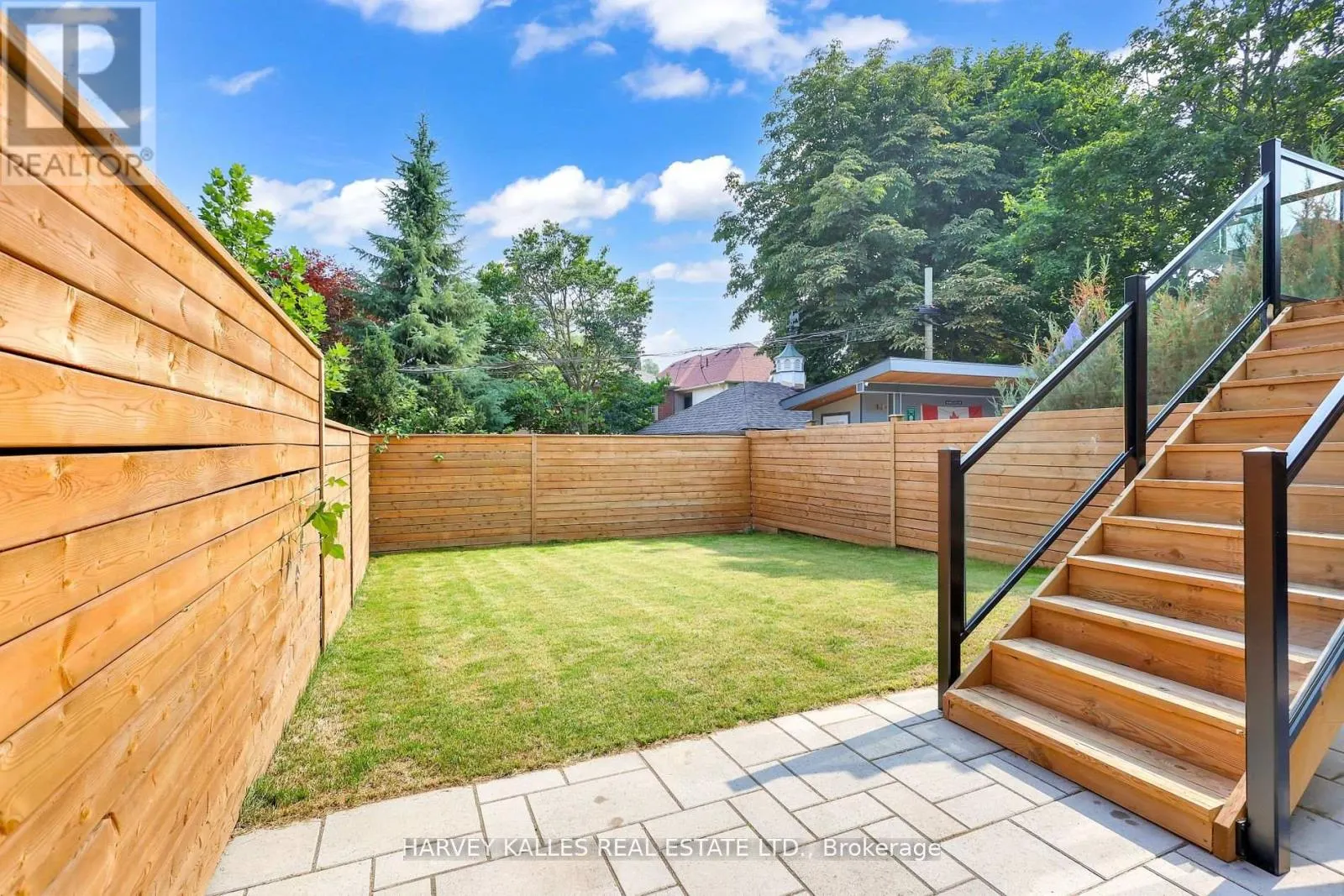 171 BELSIZE DRIVE