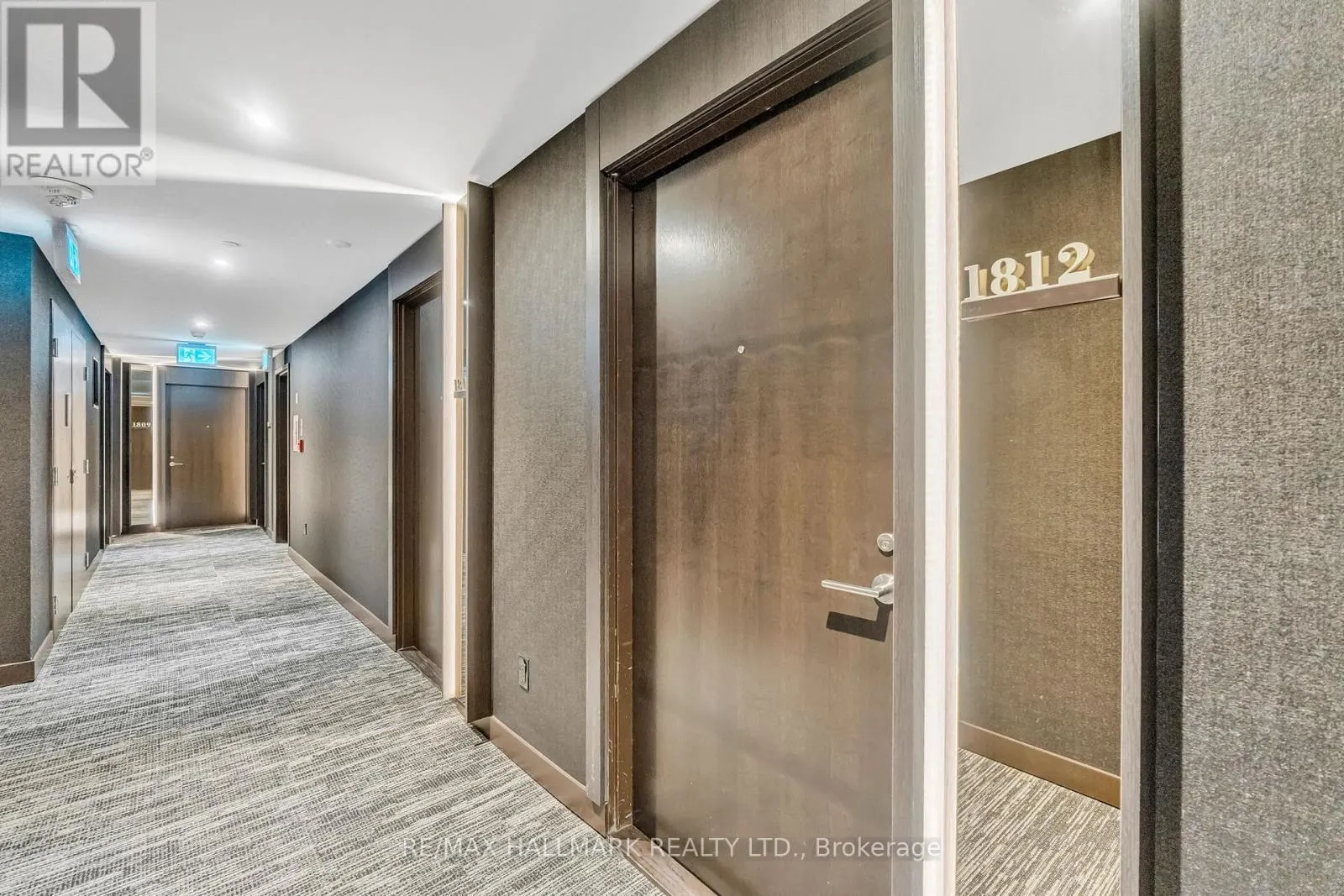 1812 - 11 YORKVILLE AVENUE
