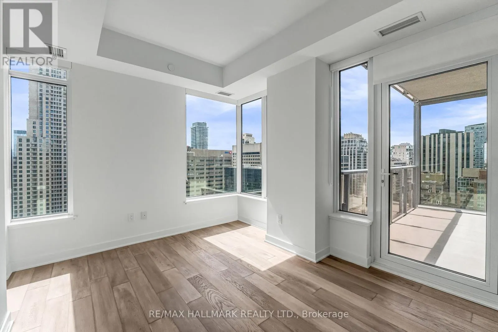 1812 - 11 YORKVILLE AVENUE