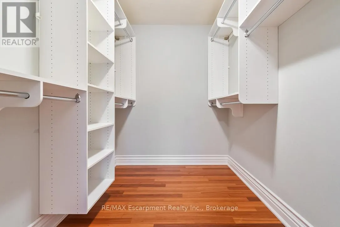 304 - 68 YORKVILLE AVENUE, #304