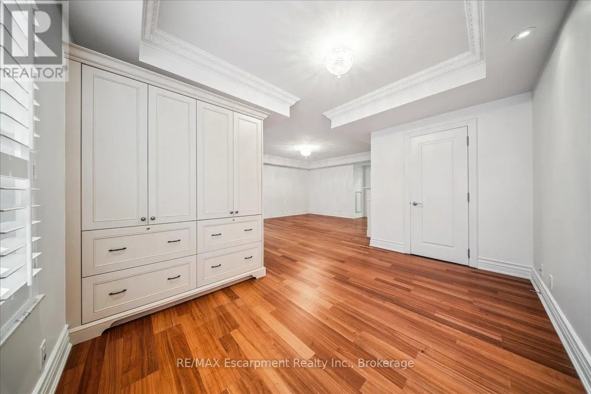 304 - 68 YORKVILLE AVENUE, #304