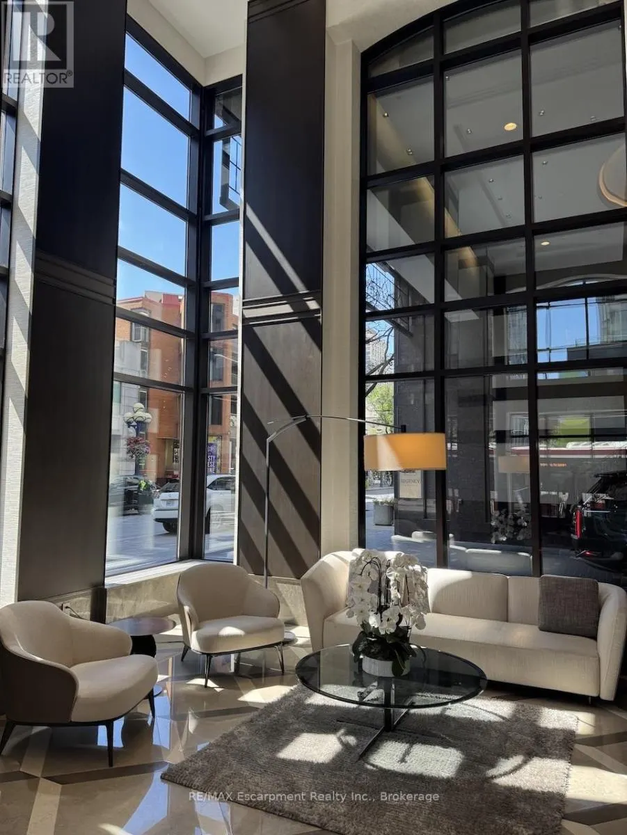 304 - 68 YORKVILLE AVENUE, #304