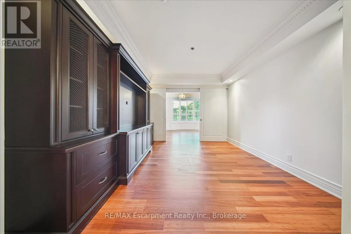 304 - 68 YORKVILLE AVENUE, #304