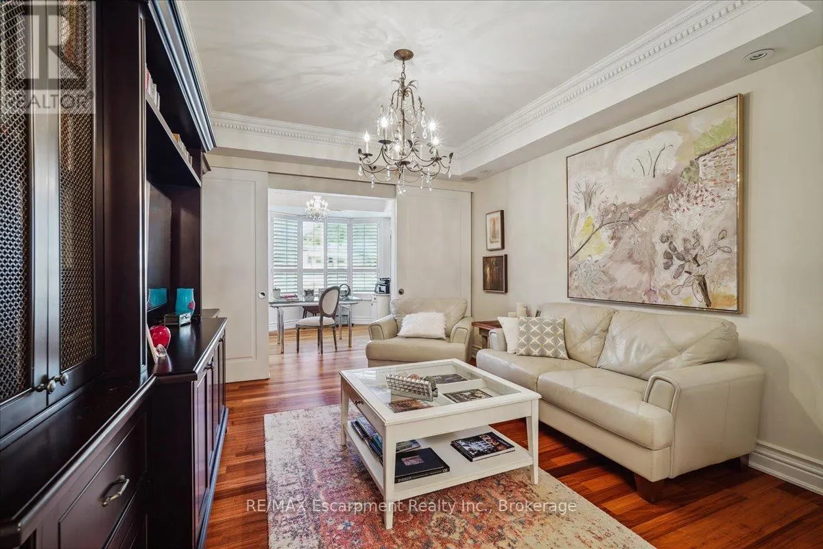 304 - 68 YORKVILLE AVENUE, #304