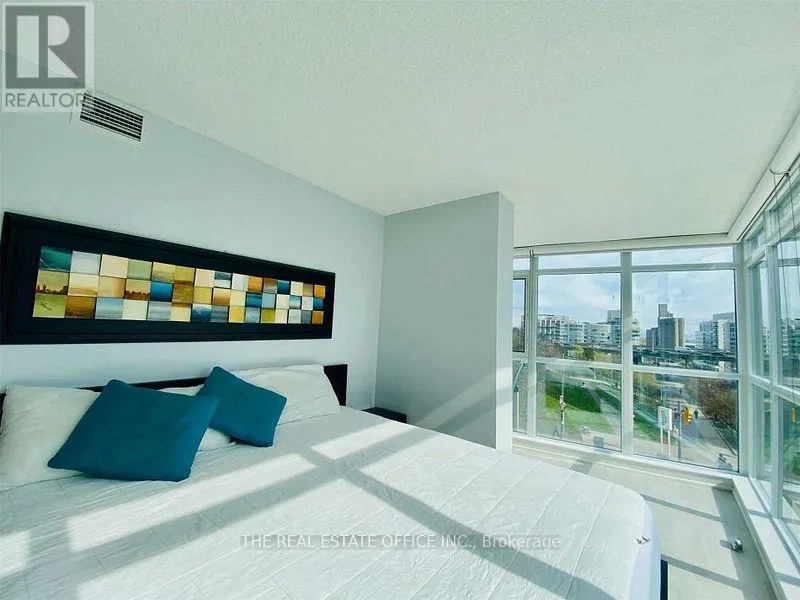 303 - 151 DAN LECKIE WAY