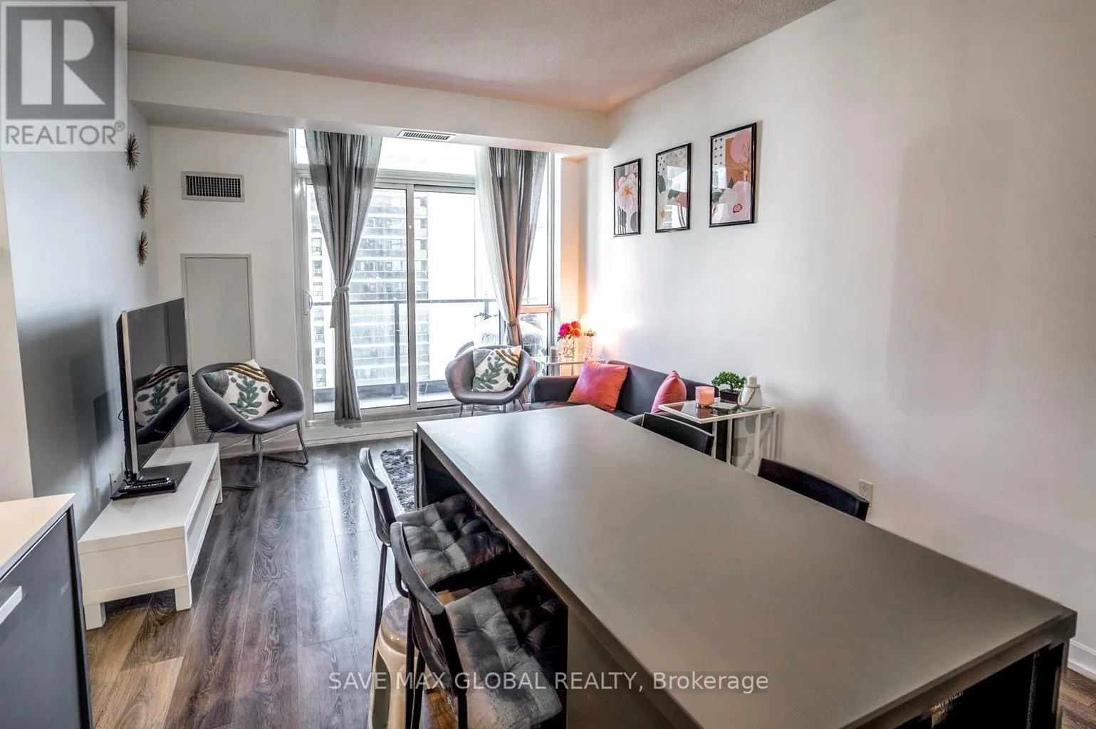 1010 - 56 FOREST MANOR ROAD