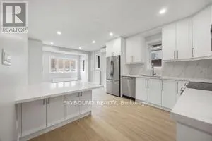 1-MAIN - 1731 DUFFERIN STREET