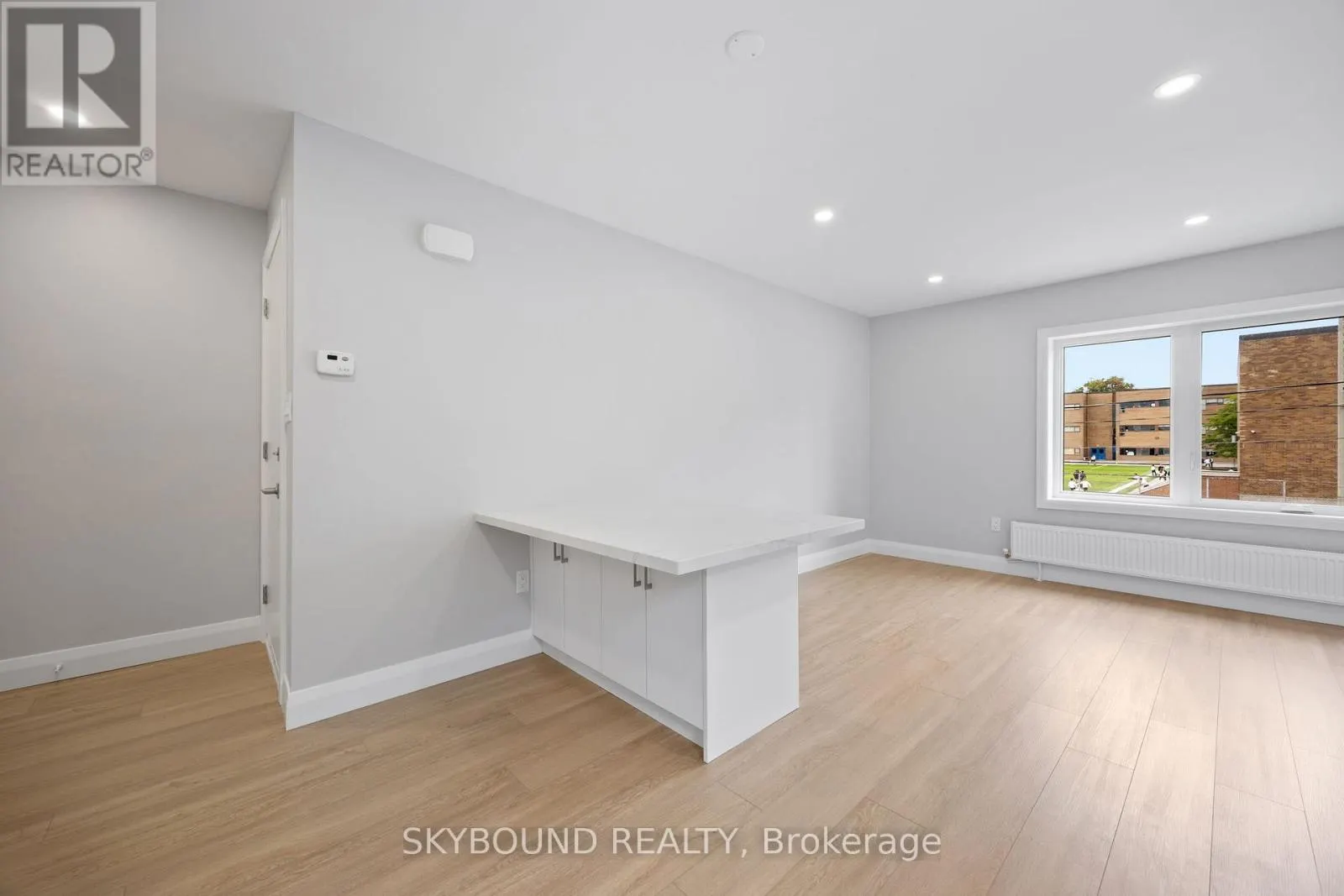 UNIT 3 - 1731 DUFFERIN STREET