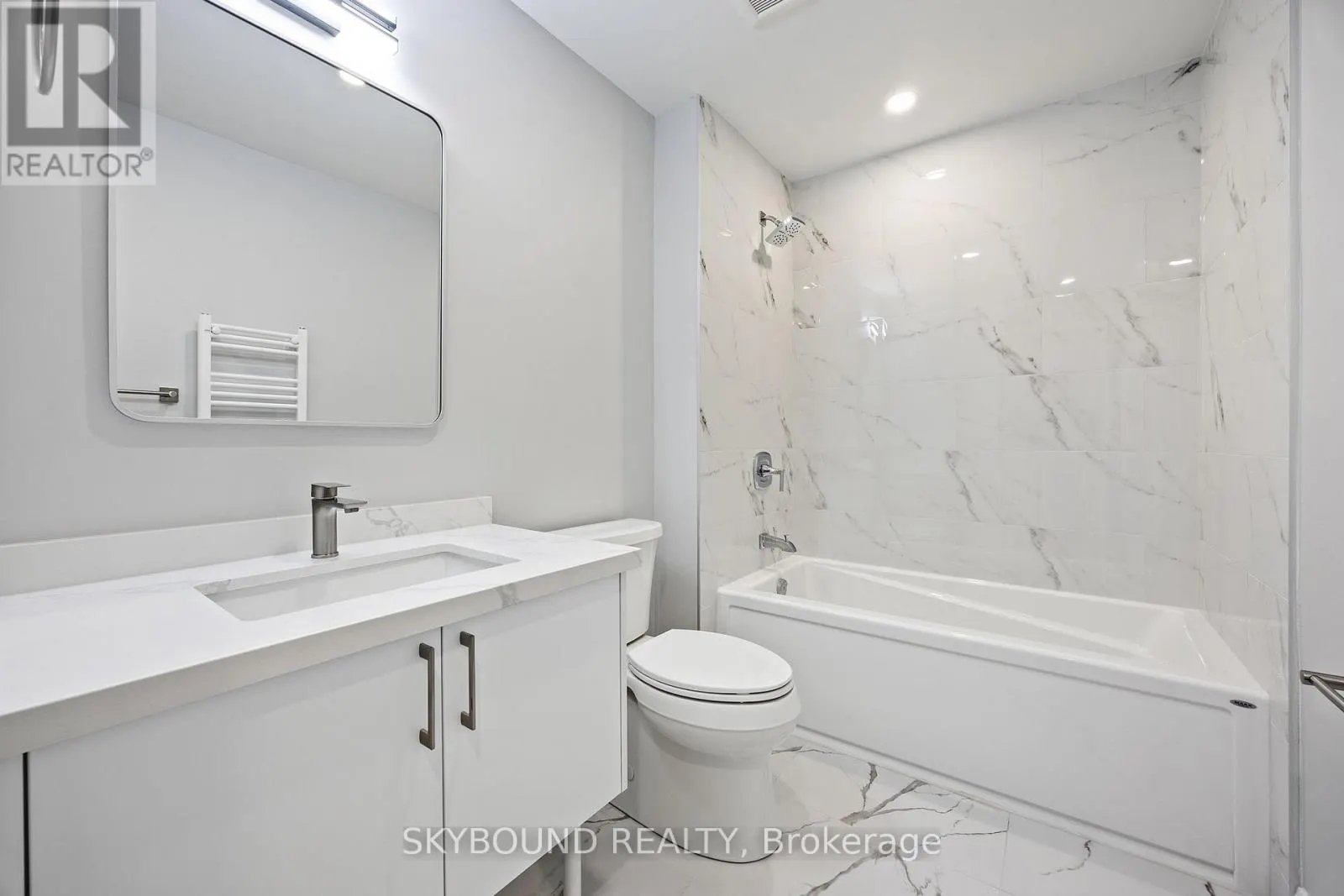 3-UPPER - 1731 DUFFERIN STREET