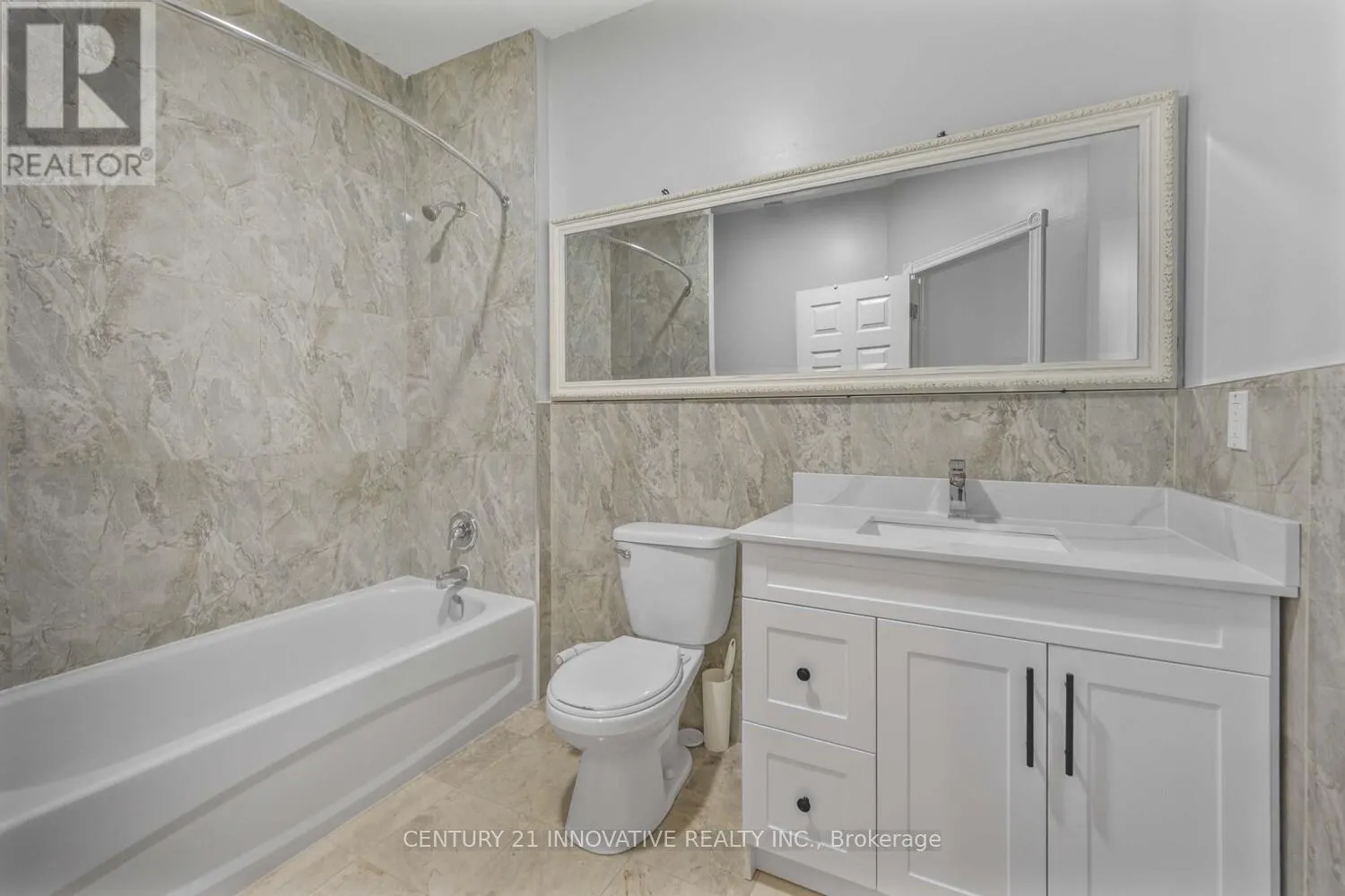 302 - 393 KING STREET W
