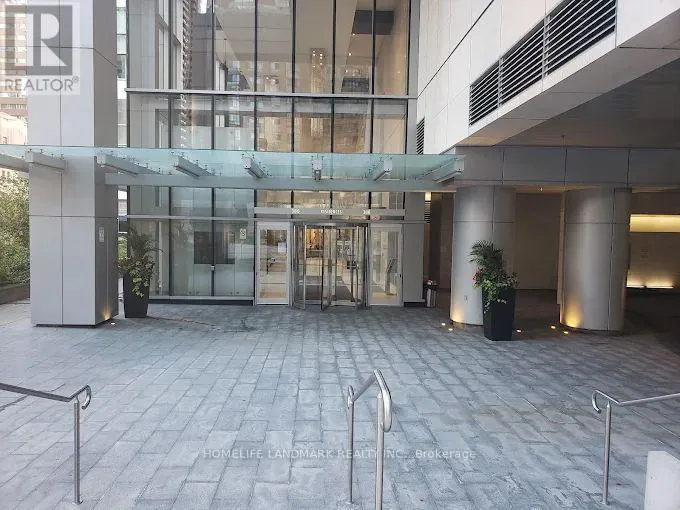 1708 - 386 YONGE STREET