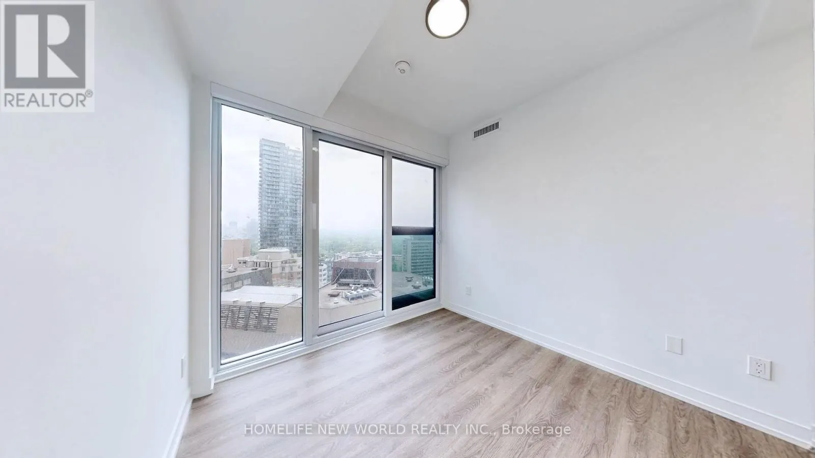 1908 - 771 YONGE STREET