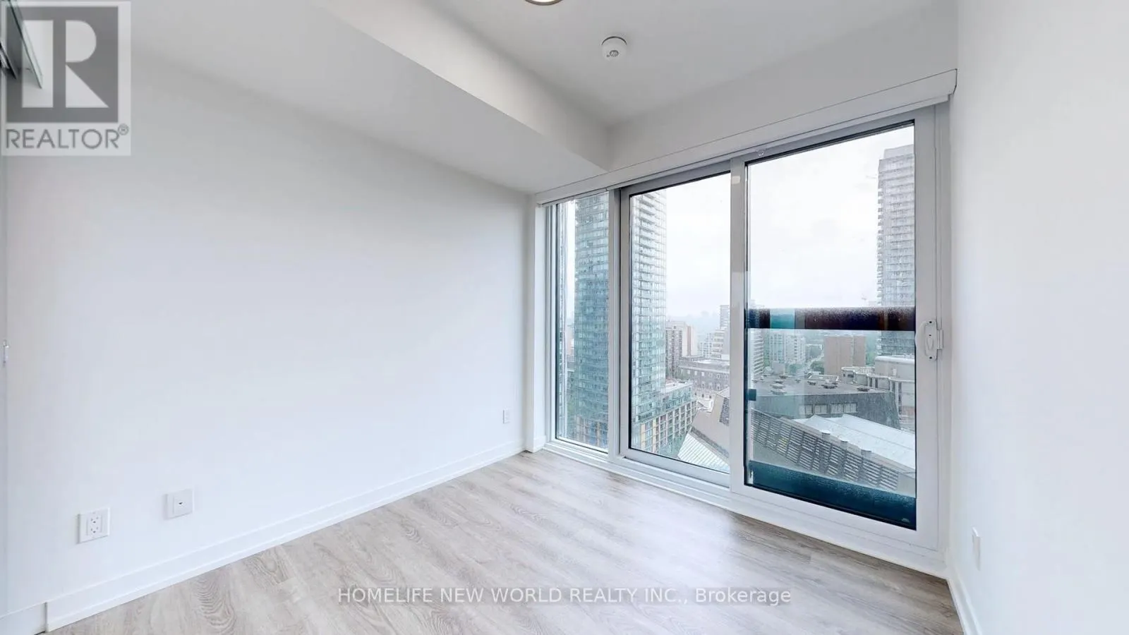 1908 - 771 YONGE STREET