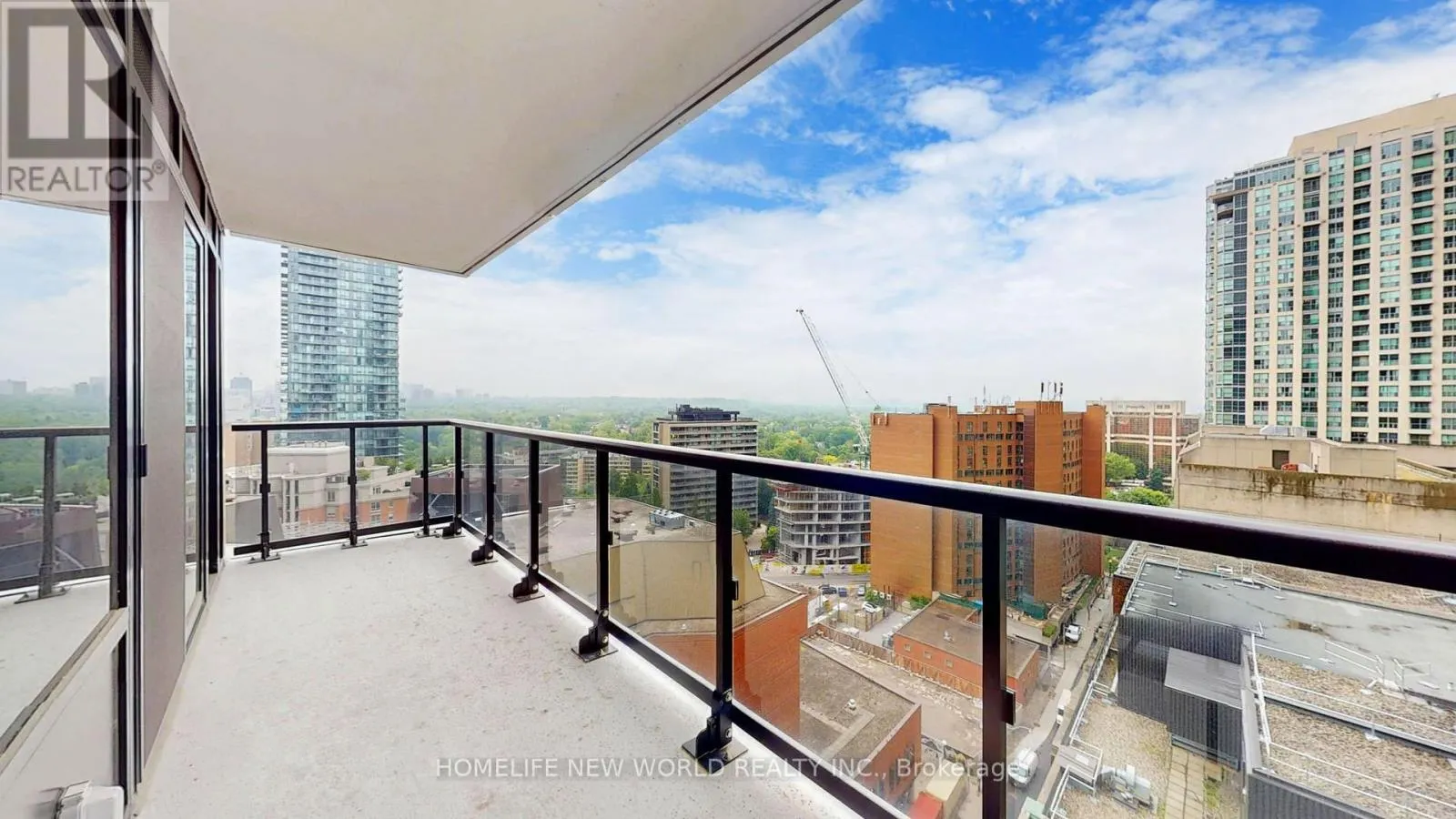1908 - 771 YONGE STREET