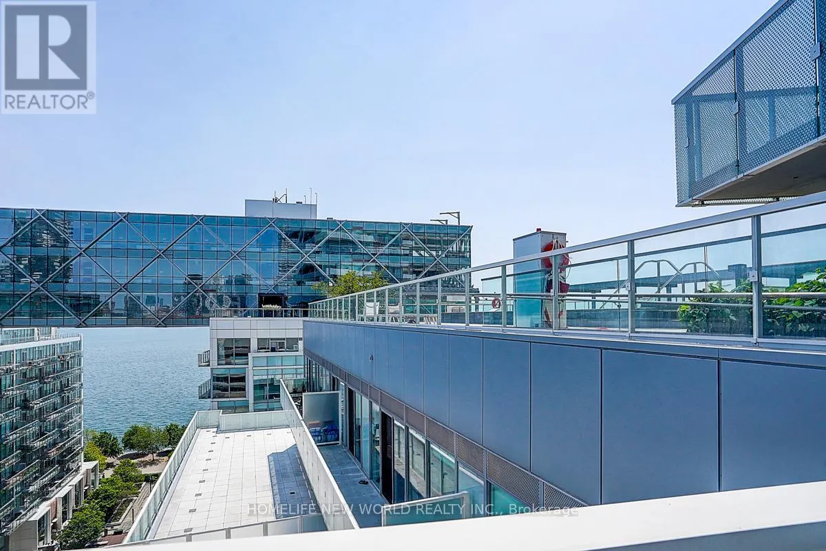 1202 - 15 QUEENS QUAY E