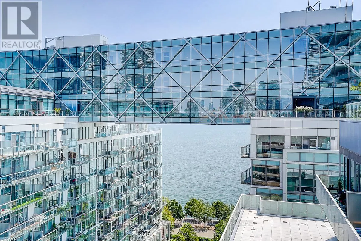1202 - 15 QUEENS QUAY E